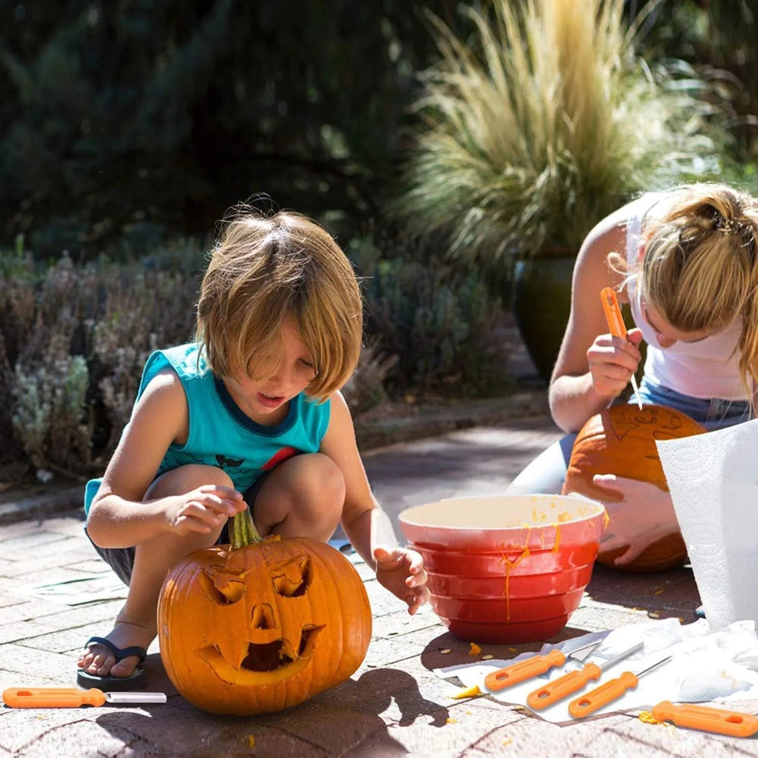 " 10-Piece Professional Pumpkin Carving Kit with Carrying Bag – Perfect for Halloween Fun!"